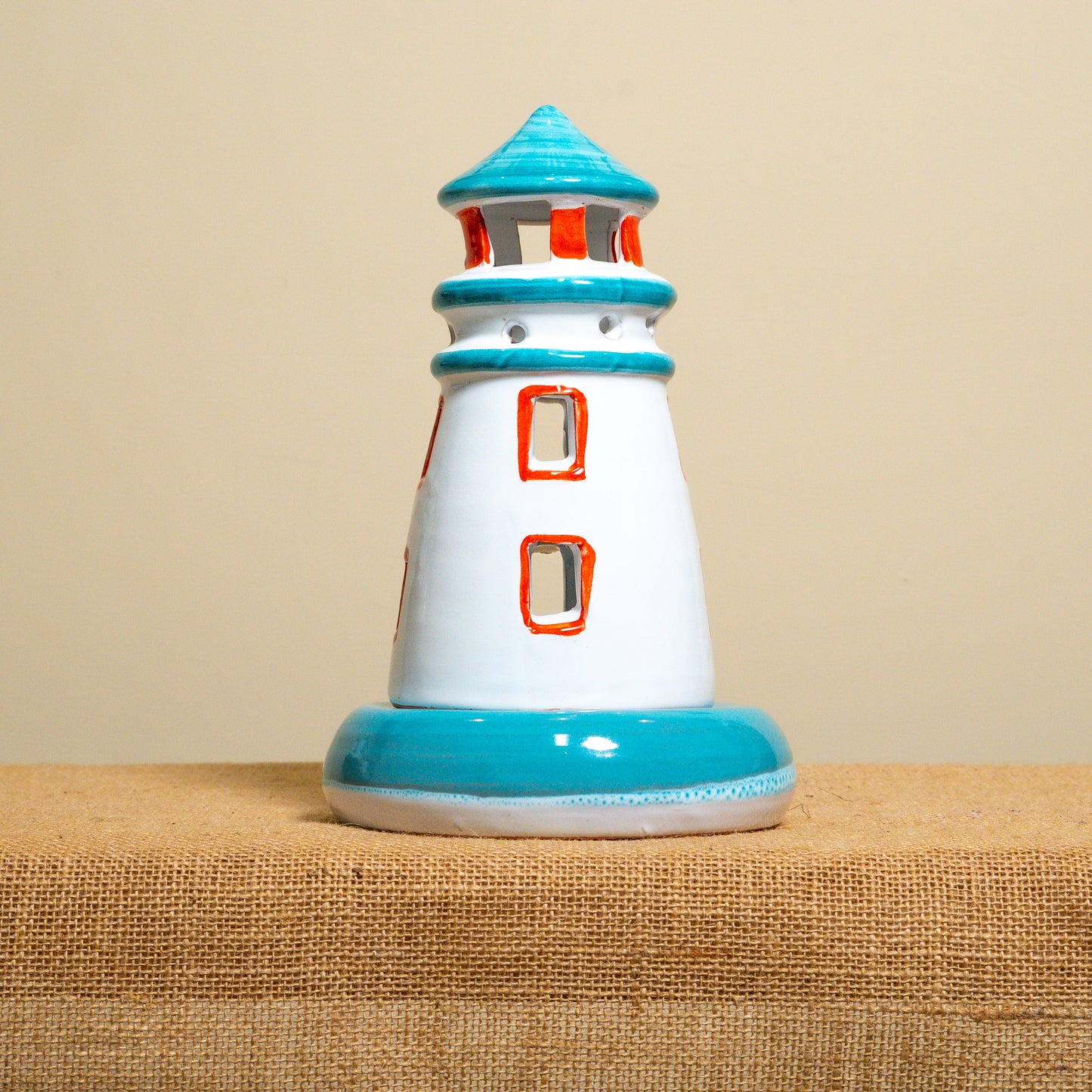 Faro in ceramica