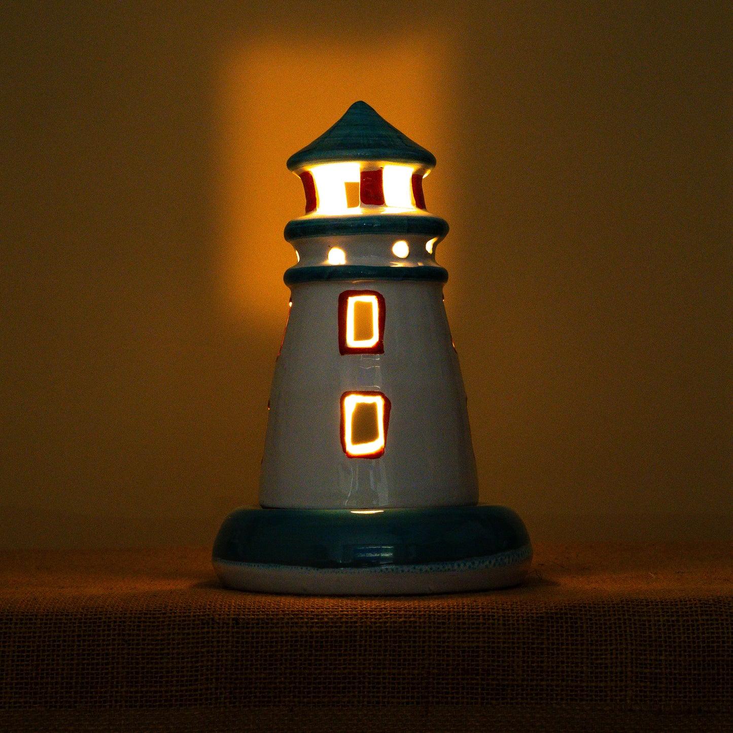 Faro in ceramica
